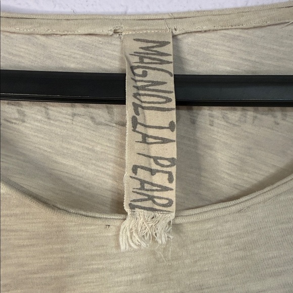 Magnolia Pearl Beige Anatomical Heart Tee - Picture 5 of 10